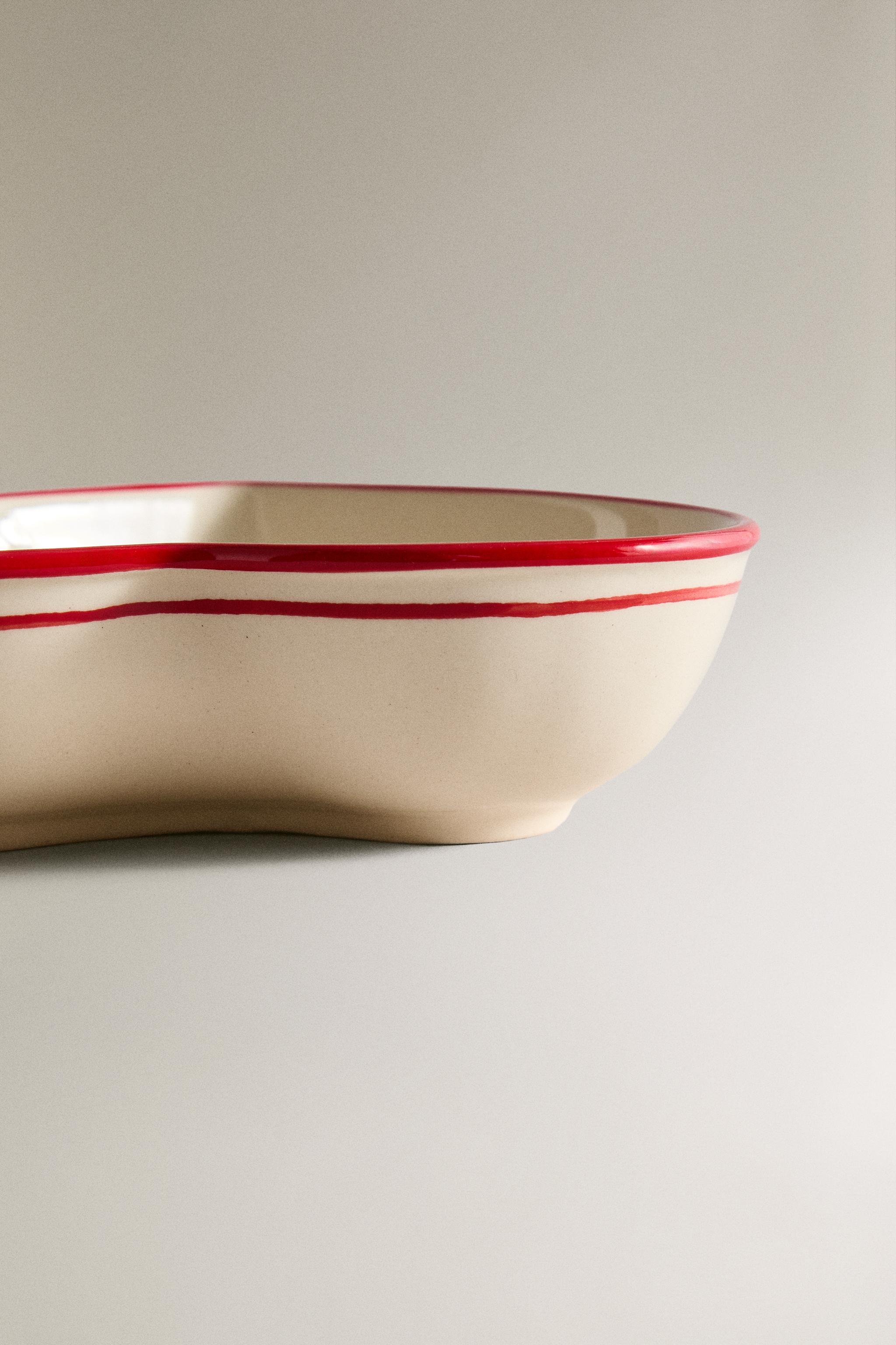 CHRISTMAS HEART STONEWARE BOWL